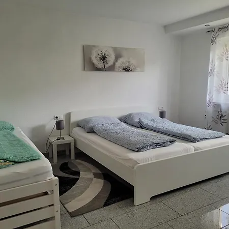 Nora Apartment Tengen